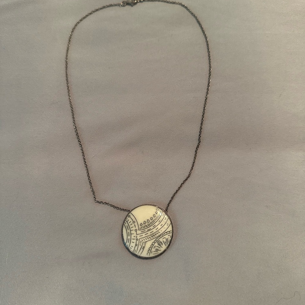 Silpada Black and White Pendant Necklace
